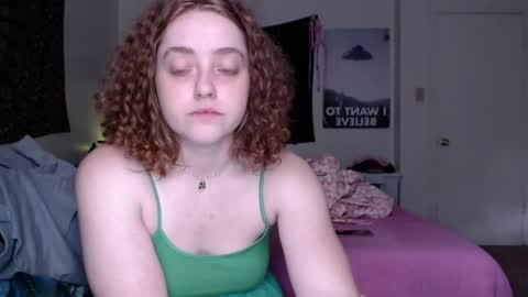 Strawberrylotsacake online show from 26, 4, 2026