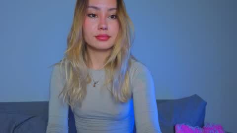 Snapshot of strawberrypie99 chatting on 22, 3, 2026 Tati and Lola online show from 22, 3, 2026