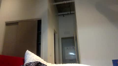 Ruby Moon online show from 6, 2, 2025