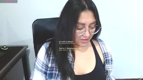 Snapshot of strawlux chatting on 26, 2, 2026 strawlux online show from 26, 2, 2026