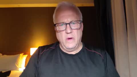 Stroking For You online show from 27, 10, 2025