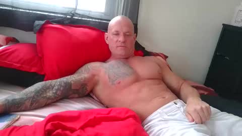 Snapshot of strongandhard073 chatting on 28, 5, 2026 StrongAndHard online show from 28, 5, 2026