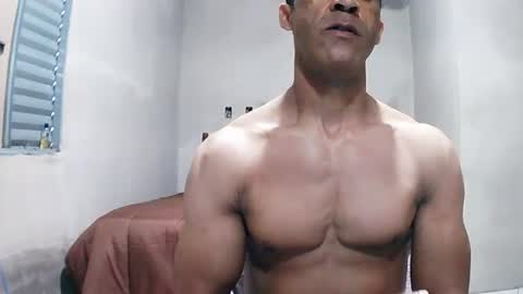 strongdaddyfantastic online show from 10, 7, 2026