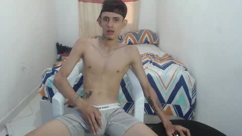 stuart_17 online show from 23, 10, 2025