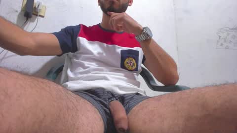 Snapshot of studmarkos chatting on 30, 12, 2024 mark online show from 30, 12, 2024