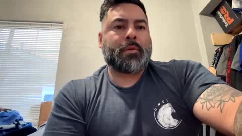 Snapshot of suavecito67 chatting on 12, 12, 2024 suavecito67 online show from 12, 12, 2024