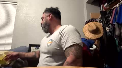 suavecito67 online show from 16, 12, 2025