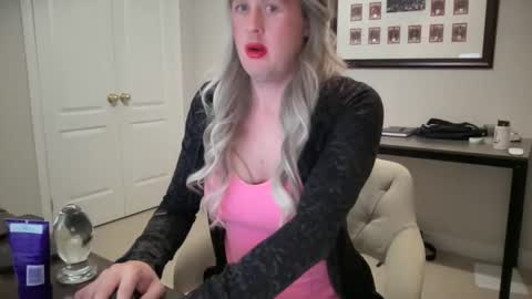 Sissy Isabella online show from 28, 5, 2026