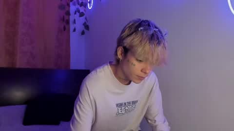 nico online show from 17, 4, 2026