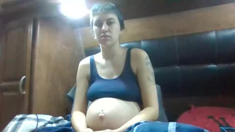 Snapshot of submissivebabe_24 chatting on 1, 11, 2025 submissivebabe_24 online show from 1, 11, 2025