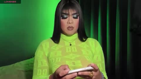 JADE ELYSE online show from 10, 11, 2025