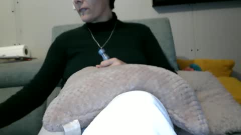 Snapshot of sucrette5629 chatting on 19, 12, 2024 sucrette5629 online show from 19, 12, 2024