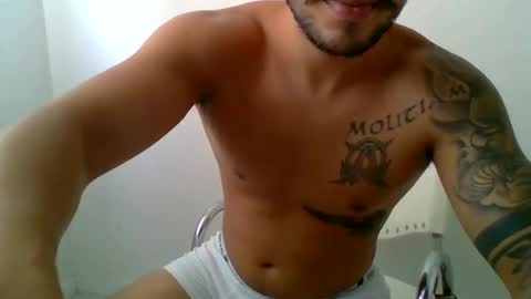 Snapshot of suetsemsay chatting on 11, 3, 2025 suetsemsay online show from 11, 3, 2025