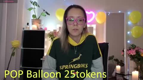 Snapshot of sugar_spice_all_things_nice chatting on 15, 10, 2025 Sugar 4pm-8pm CAT Mon-Fri online show from 15, 10, 2025
