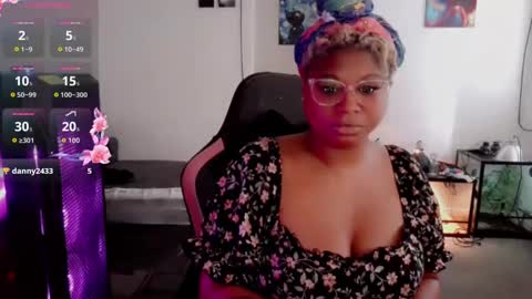 lexi love online show from 8, 9, 2025