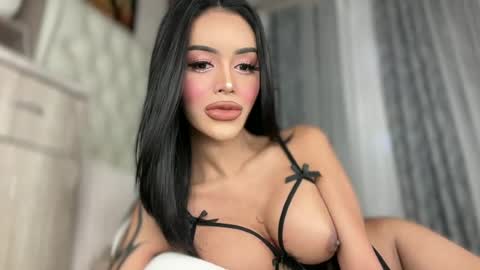 Snapshot of sugarhoneysw8 chatting on 5, 7, 2026 Jess online show from 5, 7, 2026