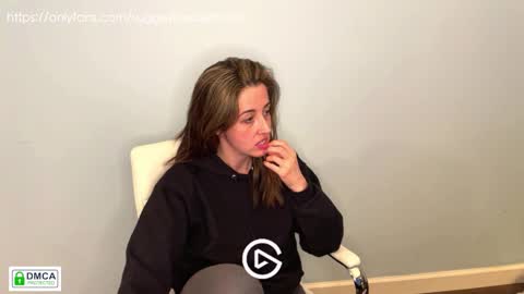 Snapshot of suggestivebehavior chatting on 7, 12, 2024 Mia online show from 7, 12, 2024
