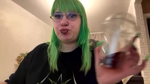 Snapshot of suicidyalice chatting on 31, 5, 2026 Alice Suicide online show from 31, 5, 2026