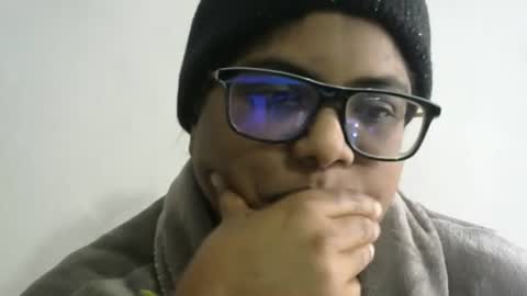 sultryindianxx100 online show from 24, 4, 2026