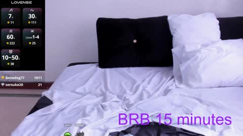 Snapshot of sumeragi_cat chatting on 1, 2, 2025 Nicolle  online show from 1, 2, 2025