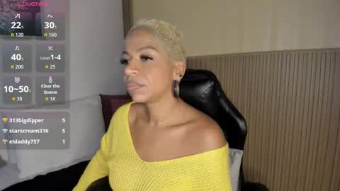 Snapshot of summer__night_ chatting on 10, 11, 2025 summer__night_ online show from 10, 11, 2025