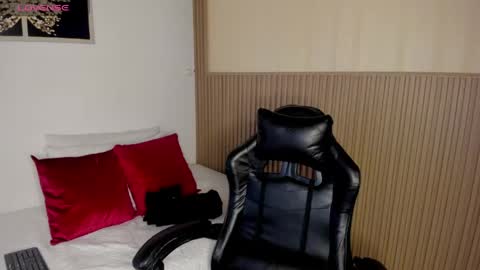 Summer online show from 18, 4, 2026