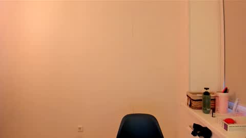 Summer Preston online show from 16, 11, 2025