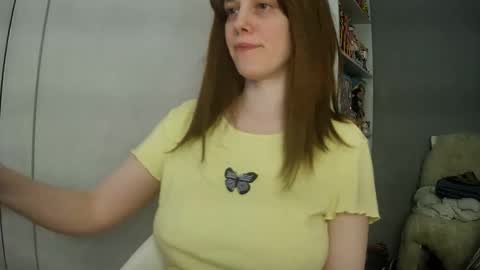 Snapshot of summerbluesky chatting on 13, 4, 2026 summerbluesky online show from 13, 4, 2026
