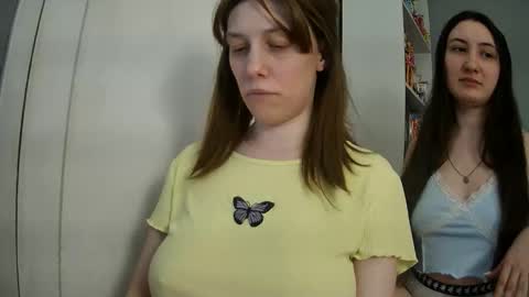 Snapshot of summerbluesky chatting on 11, 5, 2026 summerbluesky online show from 11, 5, 2026