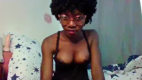 Snapshot of summerbuddy chatting on 6, 12, 2024 summerbuddy online show from 6, 12, 2024