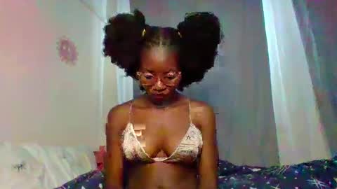 Snapshot of summerbuddy chatting on 12, 12, 2024 summerbuddy online show from 12, 12, 2024