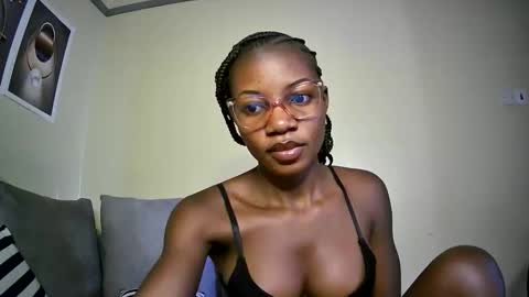Snapshot of summerbuddy chatting on 14, 1, 2025 summerbuddy online show from 14, 1, 2025