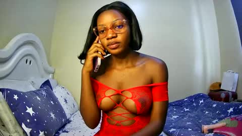 Snapshot of summerbuddy chatting on 5, 2, 2025 summerbuddy online show from 5, 2, 2025