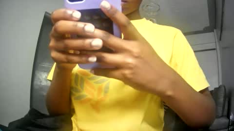 Snapshot of summerbuddy chatting on 1, 10, 2025 summerbuddy online show from 1, 10, 2025