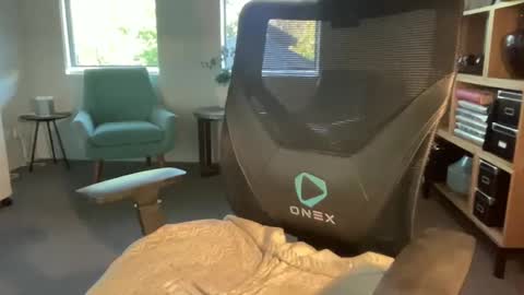 Snapshot of summerfun1975 chatting on 5, 1, 2025 Summerfun online show from 5, 1, 2025