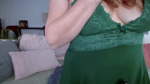 Snapshot of summerknightzzz chatting on 8, 1, 2025 SummerKnightzzz online show from 8, 1, 2025