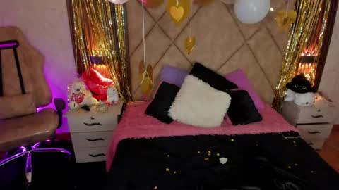       -  - online show from 13, 4, 2026