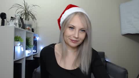 Naomi online show from 25, 12, 2024