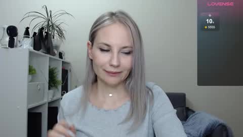 Naomi online show from 4, 1, 2025