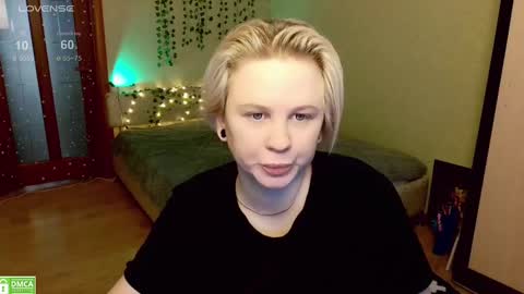 Snapshot of sunny_mood chatting on 14, 12, 2024 sunny mood online show from 14, 12, 2024