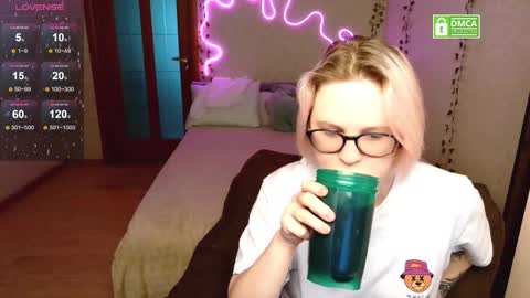 Snapshot of sunny_mood chatting on 1, 3, 2025 sunny mood online show from 1, 3, 2025