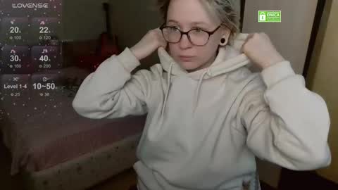 Snapshot of sunny_mood chatting on 19, 3, 2026 sunny mood online show from 19, 3, 2026