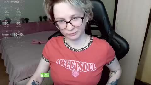 Snapshot of sunny_mood chatting on 30, 4, 2026 sunny mood online show from 30, 4, 2026