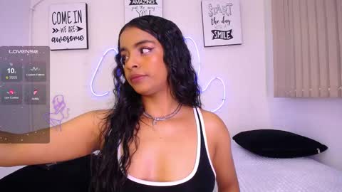  Sunny  online show from 30, 1, 2025