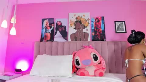 Snapshot of sunnypage chatting on 18, 10, 2025      online show from 18, 10, 2025