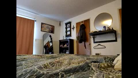 Snapshot of suns0ut_buns0ut chatting on 6, 3, 2026 suns0ut_buns0ut online show from 6, 3, 2026