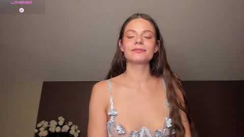 Effie Beautiful girl and Sunsay lucky boy online show from 14, 7, 2026