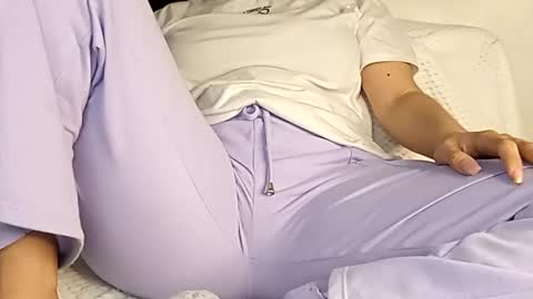 Annie online show from 12, 3, 2025