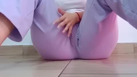 Annie online show from 2, 10, 2025