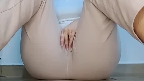 Annie online show from 28, 2, 2026